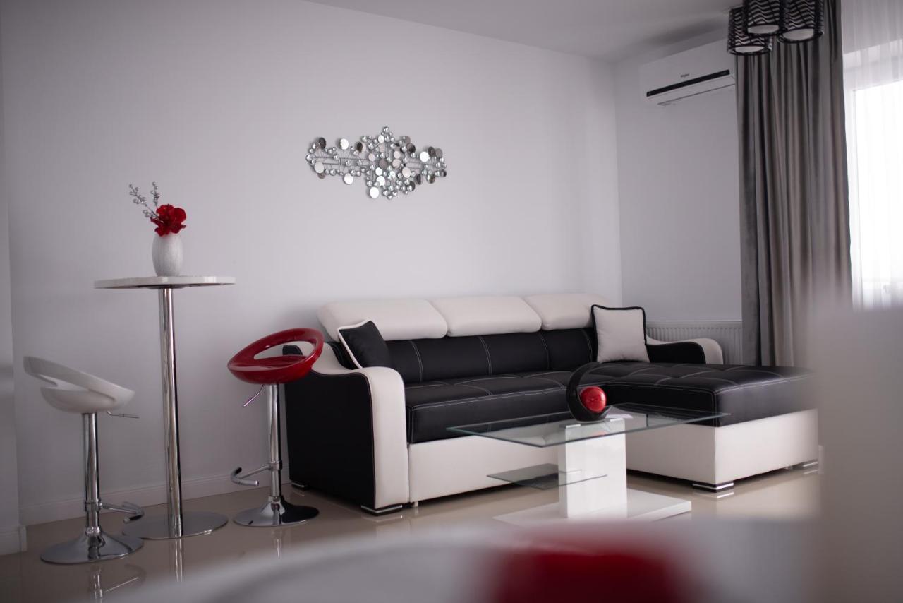 Apartament Denissia 오라데아 외부 사진