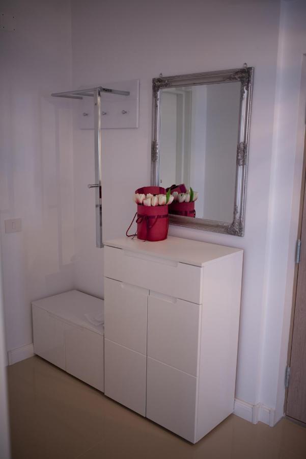 Apartament Denissia 오라데아 외부 사진