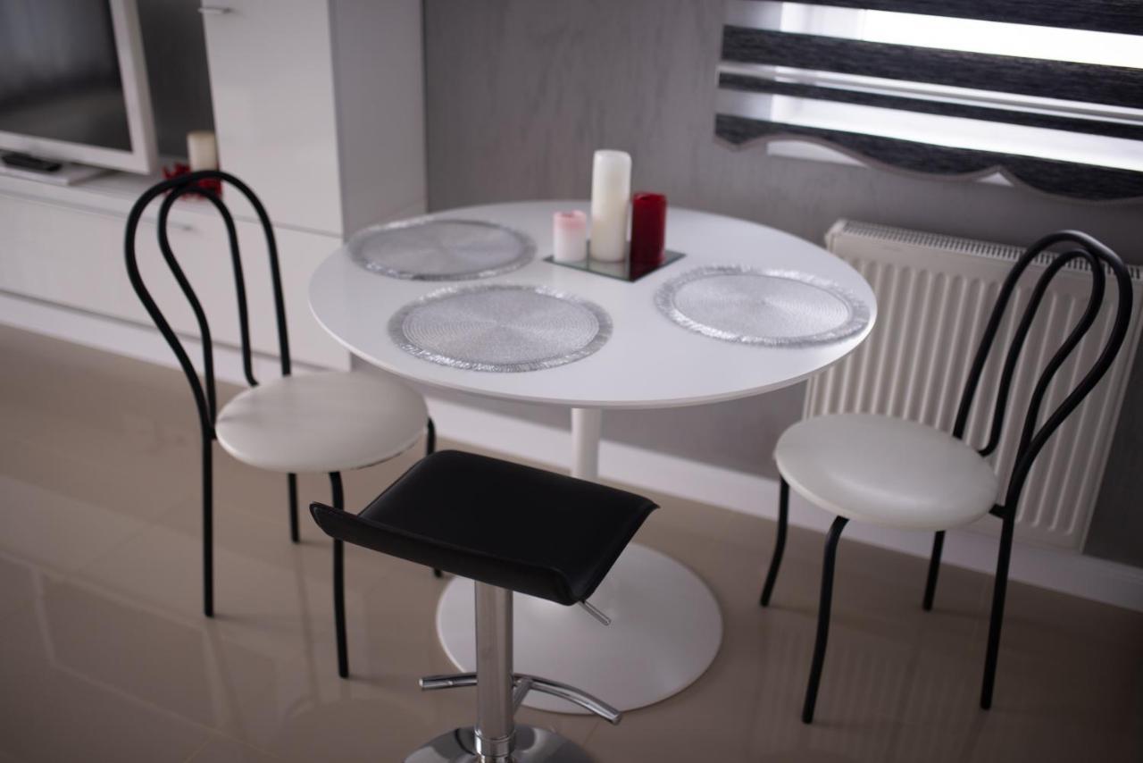 Apartament Denissia 오라데아 외부 사진